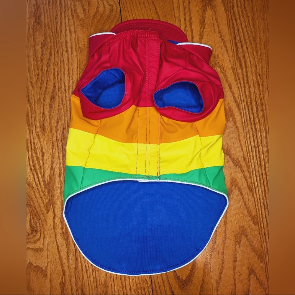 🐾NEW Canada Pooch Rainbow Raincoat sz 14 - Picture 3 of 4